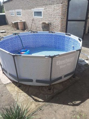 Бассейн каркасный Bestway Steel Pro 305 x 100 см (5618N)