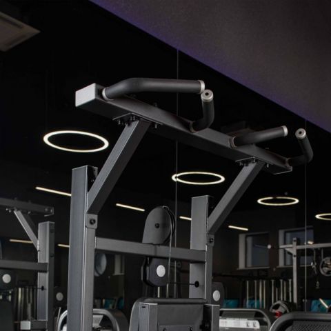 Тренажер турник - брусья DHZ Fitness с противовесом. 